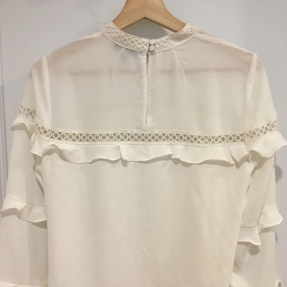 ⭐️ J. Crew White Tiered Ruffle Top 2 Long Sleeve
